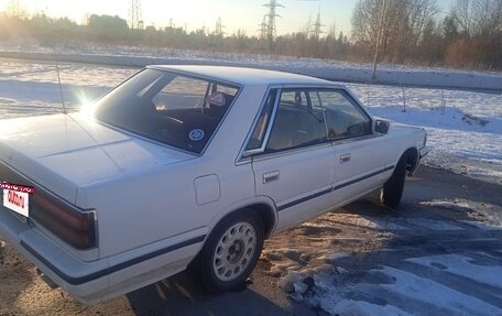 Nissan Laurel VIII, 1987 год, 370 000 рублей, 5 фотография