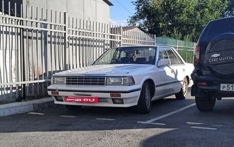 Nissan Laurel VIII, 1987 год, 370 000 рублей, 2 фотография