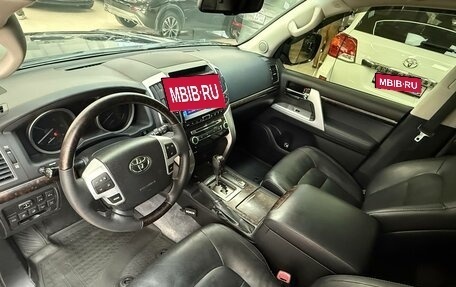 Toyota Land Cruiser 200, 2014 год, 4 390 000 рублей, 16 фотография