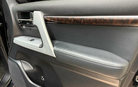 Toyota Land Cruiser 200, 2014 год, 4 390 000 рублей, 28 фотография