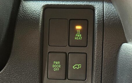 Toyota Land Cruiser 200, 2014 год, 4 390 000 рублей, 24 фотография