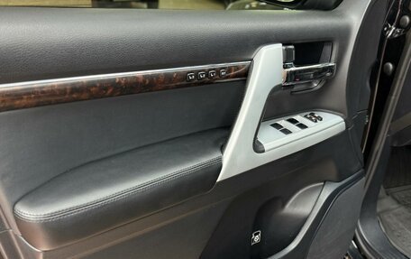 Toyota Land Cruiser 200, 2014 год, 4 390 000 рублей, 29 фотография