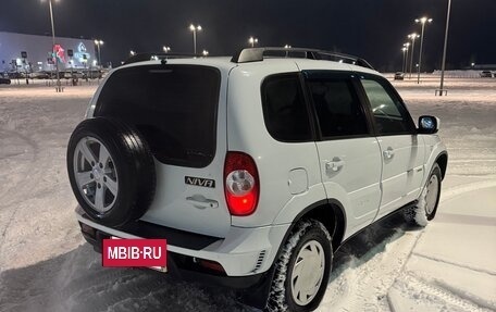 Chevrolet Niva I рестайлинг, 2016 год, 760 000 рублей, 4 фотография