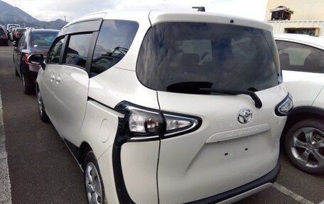 Toyota Sienta II, 2019 год, 1 630 000 рублей, 4 фотография