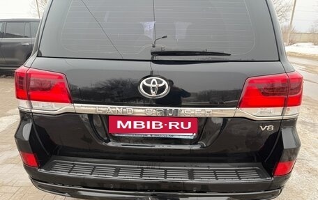 Toyota Land Cruiser 200, 2017 год, 6 000 000 рублей, 4 фотография