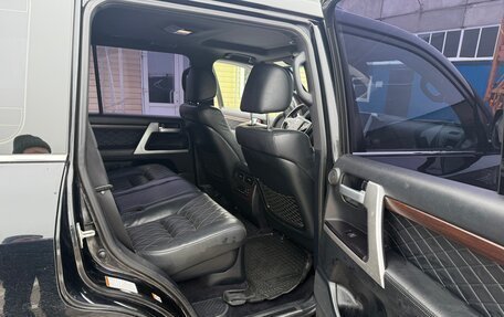 Toyota Land Cruiser 200, 2017 год, 6 000 000 рублей, 12 фотография