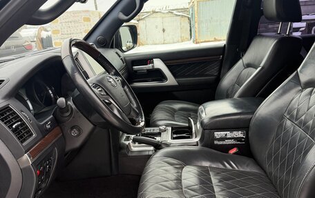 Toyota Land Cruiser 200, 2017 год, 6 000 000 рублей, 8 фотография