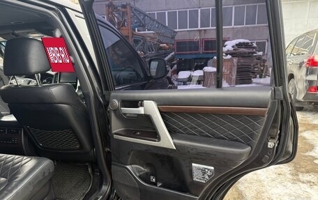 Toyota Land Cruiser 200, 2017 год, 6 000 000 рублей, 13 фотография