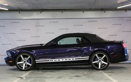 Ford Mustang VI рестайлинг, 2010 год, 1 990 000 рублей, 4 фотография