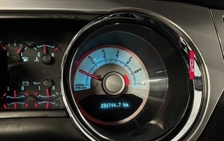 Ford Mustang VI рестайлинг, 2010 год, 1 990 000 рублей, 14 фотография