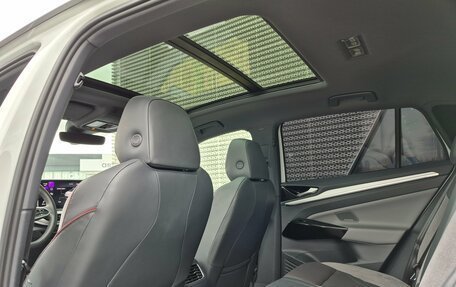 Volkswagen ID.4, 2023 год, 4 000 000 рублей, 35 фотография