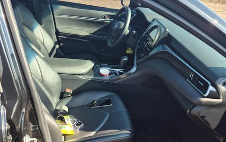 Toyota Camry, 2023 год, 3 999 000 рублей, 7 фотография