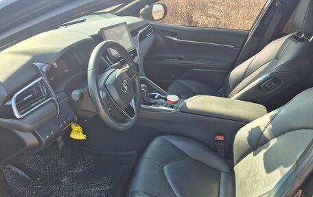 Toyota Camry, 2023 год, 3 999 000 рублей, 5 фотография