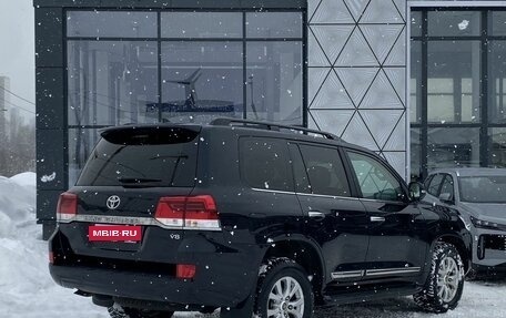 Toyota Land Cruiser 200, 2016 год, 5 399 000 рублей, 5 фотография