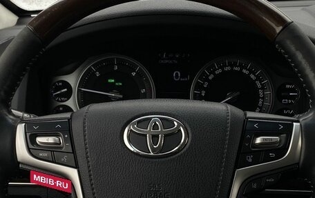 Toyota Land Cruiser 200, 2016 год, 5 399 000 рублей, 16 фотография