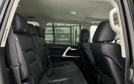 Toyota Land Cruiser 200, 2016 год, 5 399 000 рублей, 32 фотография