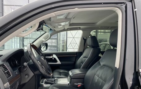 Toyota Land Cruiser 200, 2016 год, 5 399 000 рублей, 27 фотография