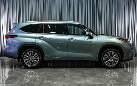 Toyota Highlander, 2021 год, 6 425 000 рублей, 5 фотография