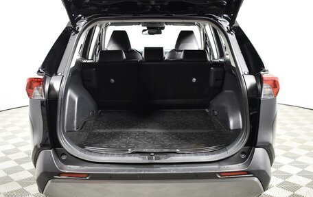 Toyota RAV4, 2021 год, 3 535 100 рублей, 27 фотография