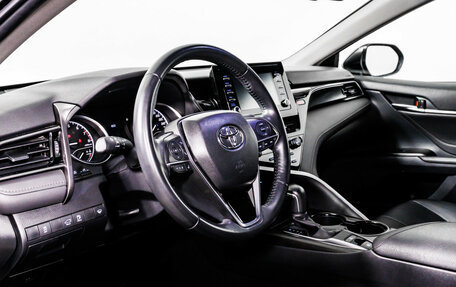 Toyota Camry, 2021 год, 3 298 000 рублей, 12 фотография