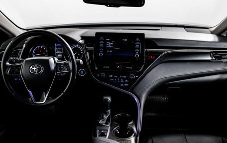 Toyota Camry, 2021 год, 3 298 000 рублей, 11 фотография