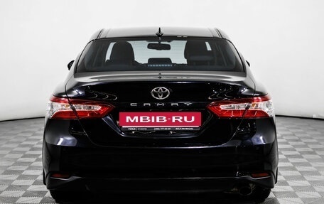 Toyota Camry, 2021 год, 3 298 000 рублей, 6 фотография