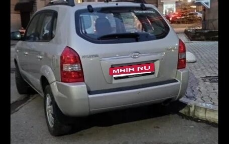 Hyundai Tucson III, 2008 год, 800 000 рублей, 3 фотография