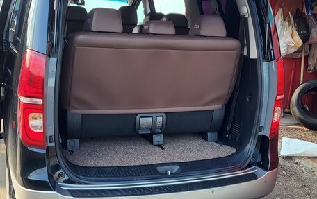 Hyundai Grand Starex Grand Starex I рестайлинг 2, 2019 год, 3 940 000 рублей, 15 фотография