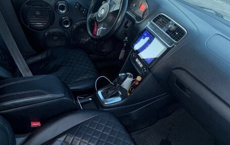 Volkswagen Polo VI (EU Market), 2012 год, 800 000 рублей, 8 фотография