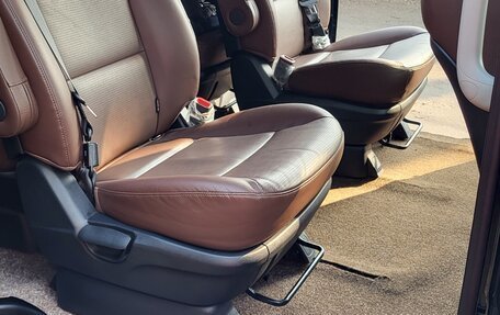 Hyundai Grand Starex Grand Starex I рестайлинг 2, 2019 год, 3 940 000 рублей, 16 фотография