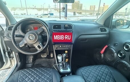 Volkswagen Polo VI (EU Market), 2012 год, 800 000 рублей, 11 фотография