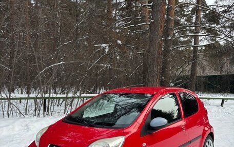 Peugeot 107 I рестайлинг, 2010 год, 450 000 рублей, 5 фотография