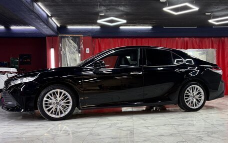 Toyota Camry, 2018 год, 2 550 000 рублей, 2 фотография