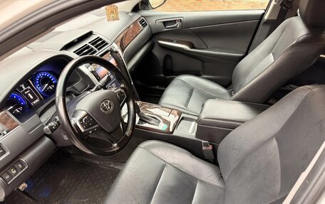 Toyota Camry, 2016 год, 2 250 000 рублей, 2 фотография