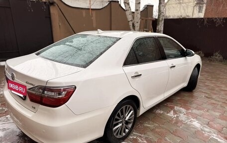 Toyota Camry, 2016 год, 2 250 000 рублей, 4 фотография