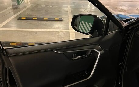 Toyota RAV4, 2021 год, 3 950 000 рублей, 4 фотография