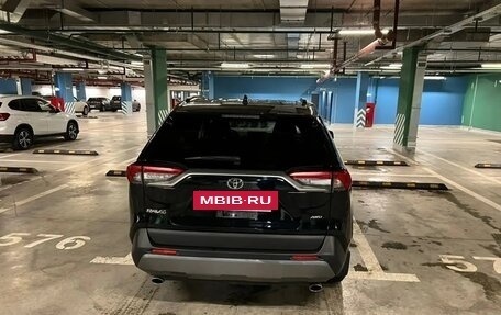 Toyota RAV4, 2021 год, 3 950 000 рублей, 16 фотография