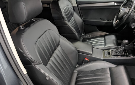 Skoda Superb III рестайлинг, 2018 год, 1 805 000 рублей, 24 фотография