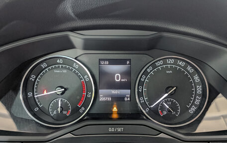 Skoda Superb III рестайлинг, 2018 год, 1 805 000 рублей, 16 фотография