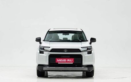 Toyota RAV4, 2025 год, 4 250 000 рублей, 2 фотография