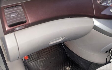 Mitsubishi Grandis, 2003 год, 650 000 рублей, 7 фотография