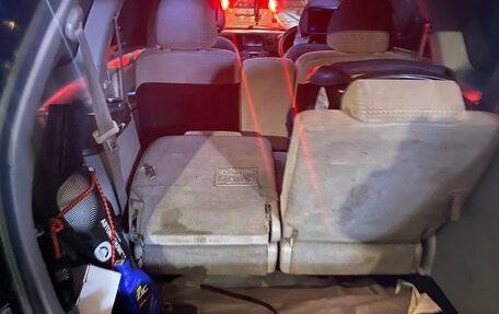 Mitsubishi Grandis, 2003 год, 650 000 рублей, 10 фотография