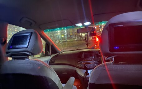 Mitsubishi Grandis, 2003 год, 650 000 рублей, 13 фотография