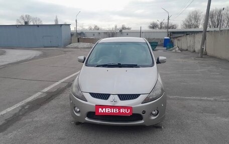 Mitsubishi Grandis, 2003 год, 650 000 рублей, 5 фотография