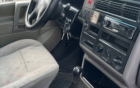 Volkswagen Transporter T4, 2002 год, 670 000 рублей, 7 фотография