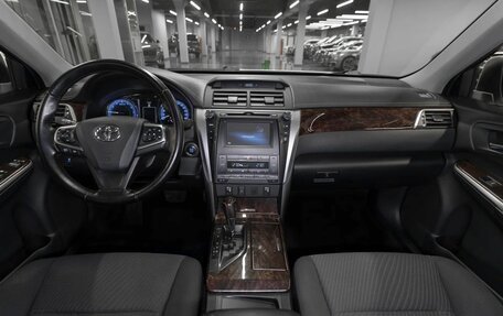 Toyota Camry, 2015 год, 1 780 000 рублей, 8 фотография