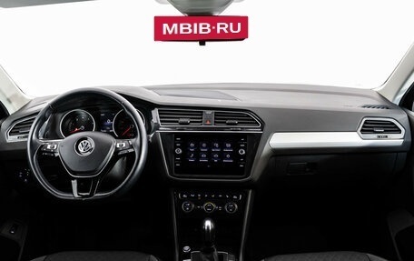 Volkswagen Tiguan II, 2020 год, 2 349 000 рублей, 10 фотография