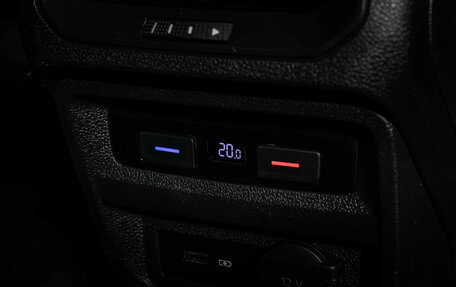 Volkswagen Tiguan II, 2020 год, 2 349 000 рублей, 27 фотография