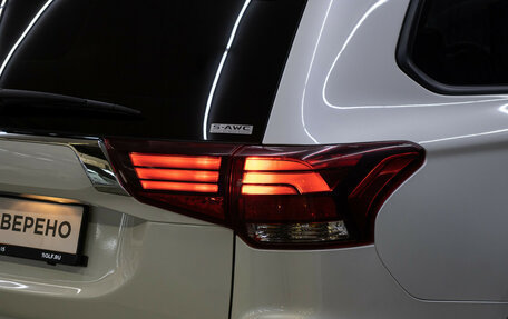 Mitsubishi Outlander III рестайлинг 3, 2022 год, 2 698 000 рублей, 22 фотография