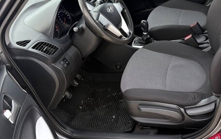 Hyundai Solaris II рестайлинг, 2012 год, 598 000 рублей, 9 фотография